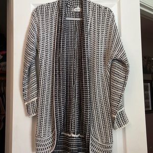 Pink Rose tunic length sweater sz med